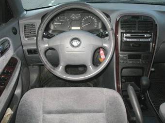 2004 Kia Magentis Pictures