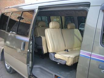 2003 Kia Pregio Photos