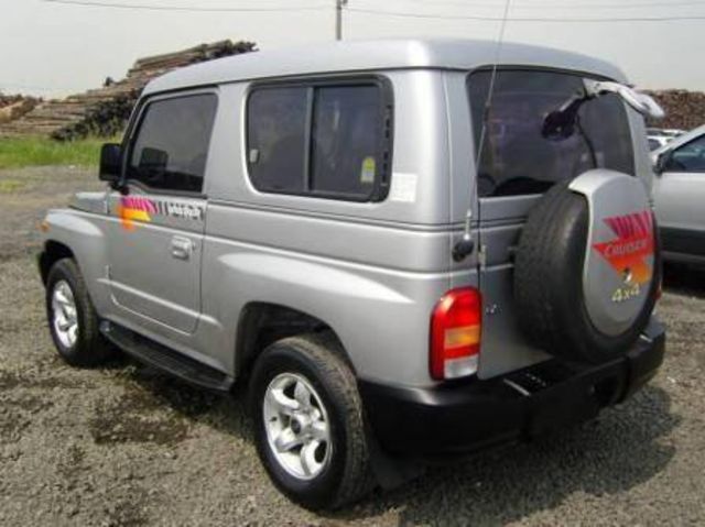 2002 Kia Retona