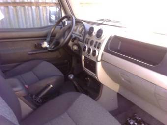 2003 Kia Retona Photos