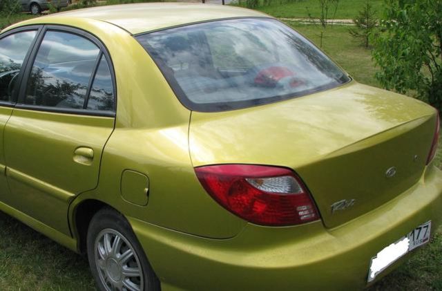 2001 Kia Rio