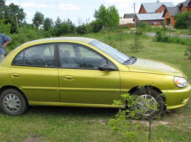 2001 Kia Rio