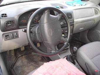 2002 Kia Rio Photos