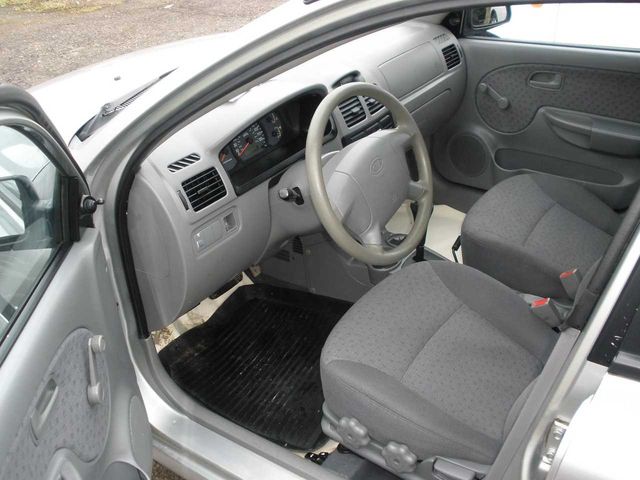2003 Kia Rio