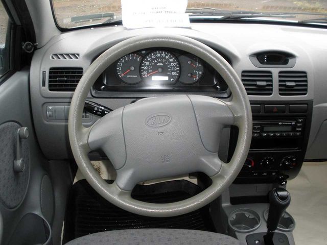 2003 Kia Rio