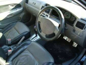 2003 Kia Rio Pictures