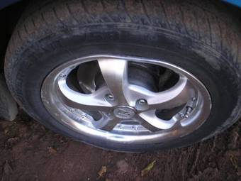 2003 Kia Rio Photos