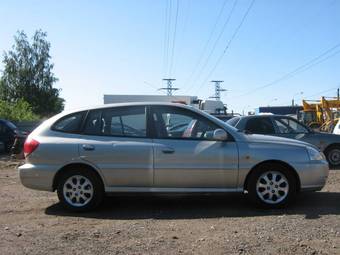 2003 Kia Rio Pictures