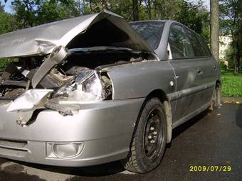 2003 Kia Rio Pictures