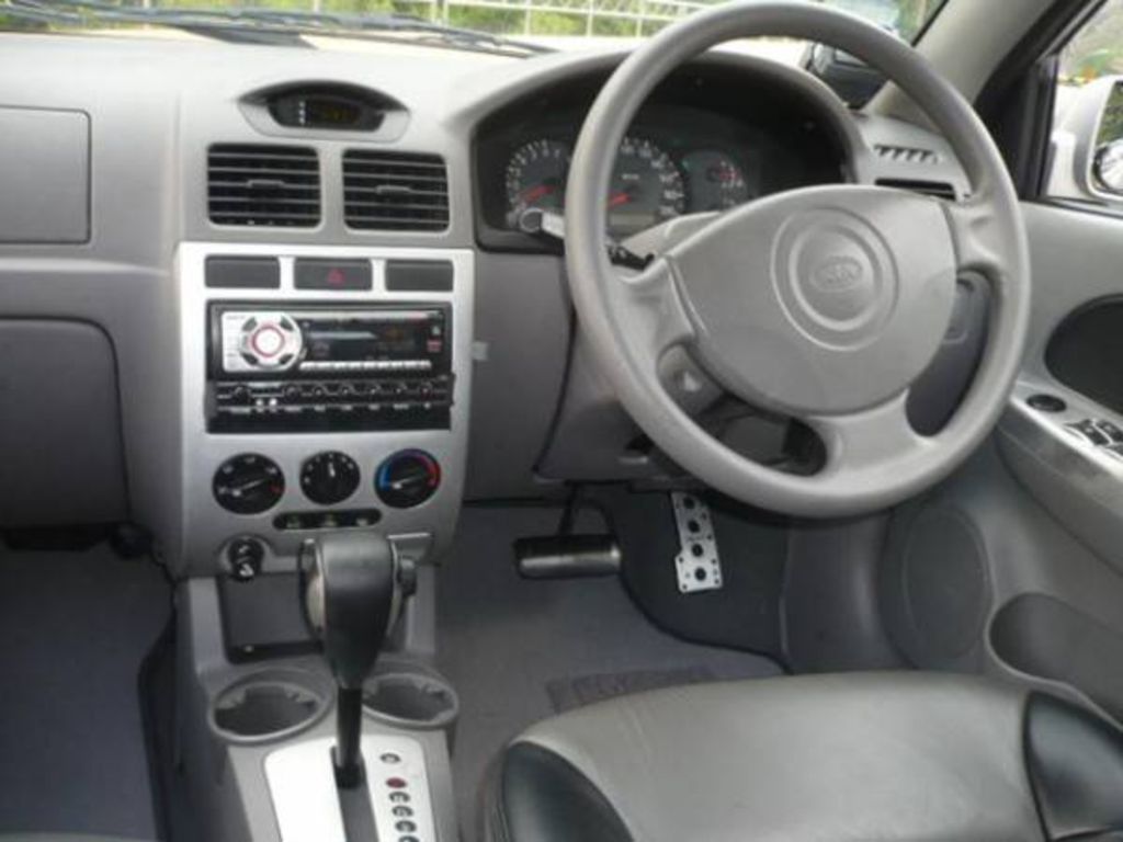2004 Kia Rio