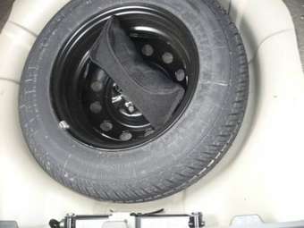 2004 Kia Rio Pictures