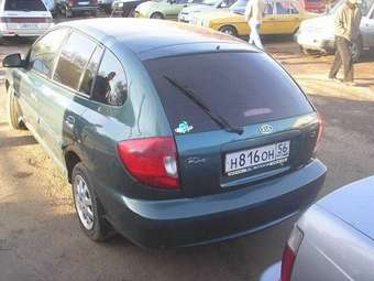 2004 Kia Rio Pictures
