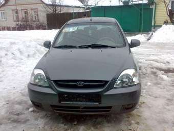 2004 Kia Rio Pictures