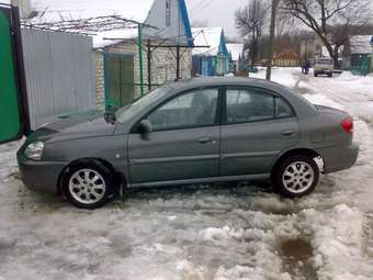 2004 Kia Rio Photos