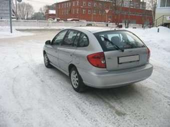 2004 Kia Rio Pictures