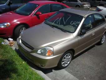 2004 Kia Rio Pictures