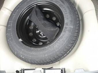 2004 Kia Rio Pictures