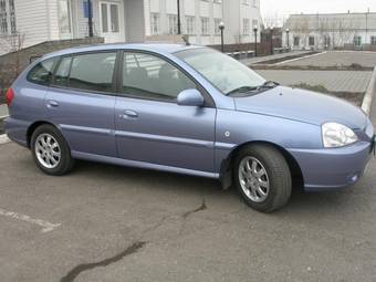 2004 Kia Rio Photos