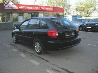 2004 Kia Rio Photos
