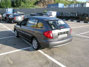 2004 Kia Rio Pictures