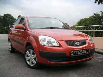 2005 Kia Rio Pictures