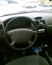 2005 Kia Rio Pics