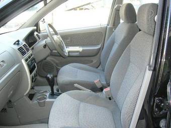 2005 Kia Rio Photos