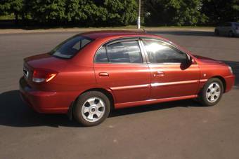 2005 Kia Rio Photos