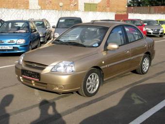 2005 Kia Rio Images