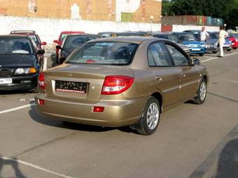 2005 Kia Rio Pictures