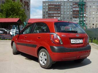 2009 Kia Rio Photos