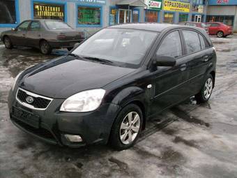 2010 Kia Rio Photos