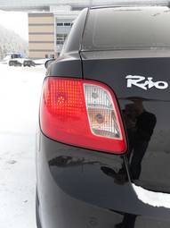 2010 Kia Rio Pictures