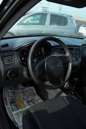2010 Kia Rio Pictures