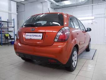 2010 Kia Rio Pictures