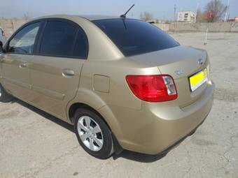 2010 Kia Rio Photos