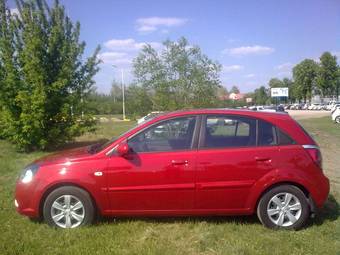 2010 Kia Rio Photos