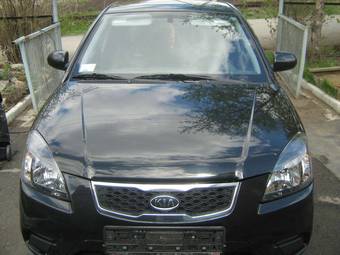 2010 Kia Rio Pictures