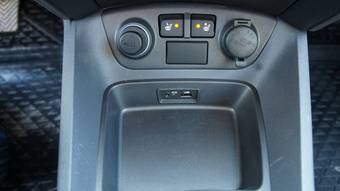 2010 Kia Rio Photos