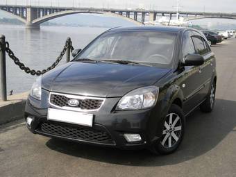 2010 Kia Rio Photos