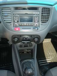 2010 Kia Rio Photos