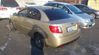 2011 Kia Rio Images