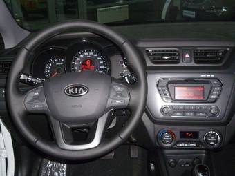 2011 Kia Rio Pictures