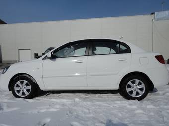 2011 Kia Rio Photos