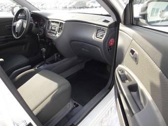 2011 Kia Rio Pictures