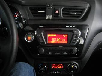 2011 Kia Rio Pictures