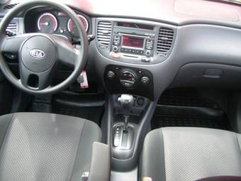 2011 Kia Rio Images