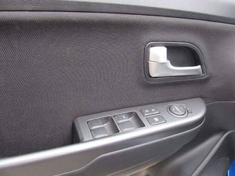 2011 Kia Rio Pics