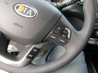 2012 Kia Rio Pictures