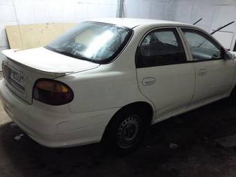 1998 Kia Sephia Photos